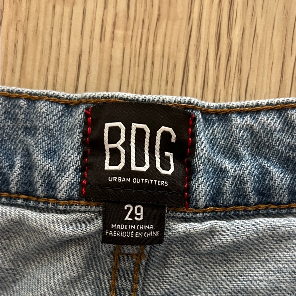 BDG Size 29 Distressed Blue Jeans - Picture 5 of 6